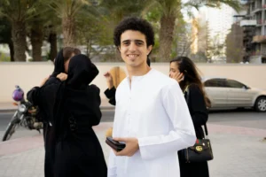 A complete guide to freelance work in Kuwait, including the best websites, practical steps, and tips to get your first freelance job successfully.